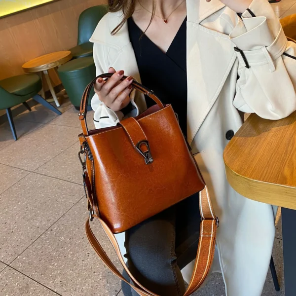Bolsa balde feminina de couro cera de óleo real de grande capacidade elegante - Imagem 6