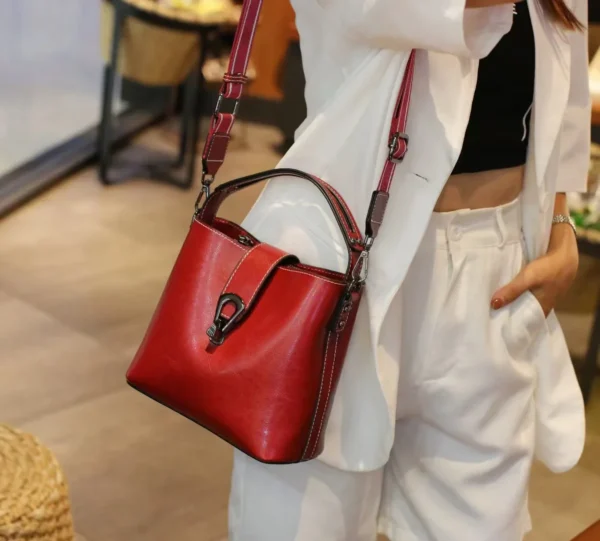 Bolsa balde feminina de couro cera de óleo real de grande capacidade elegante - Imagem 10